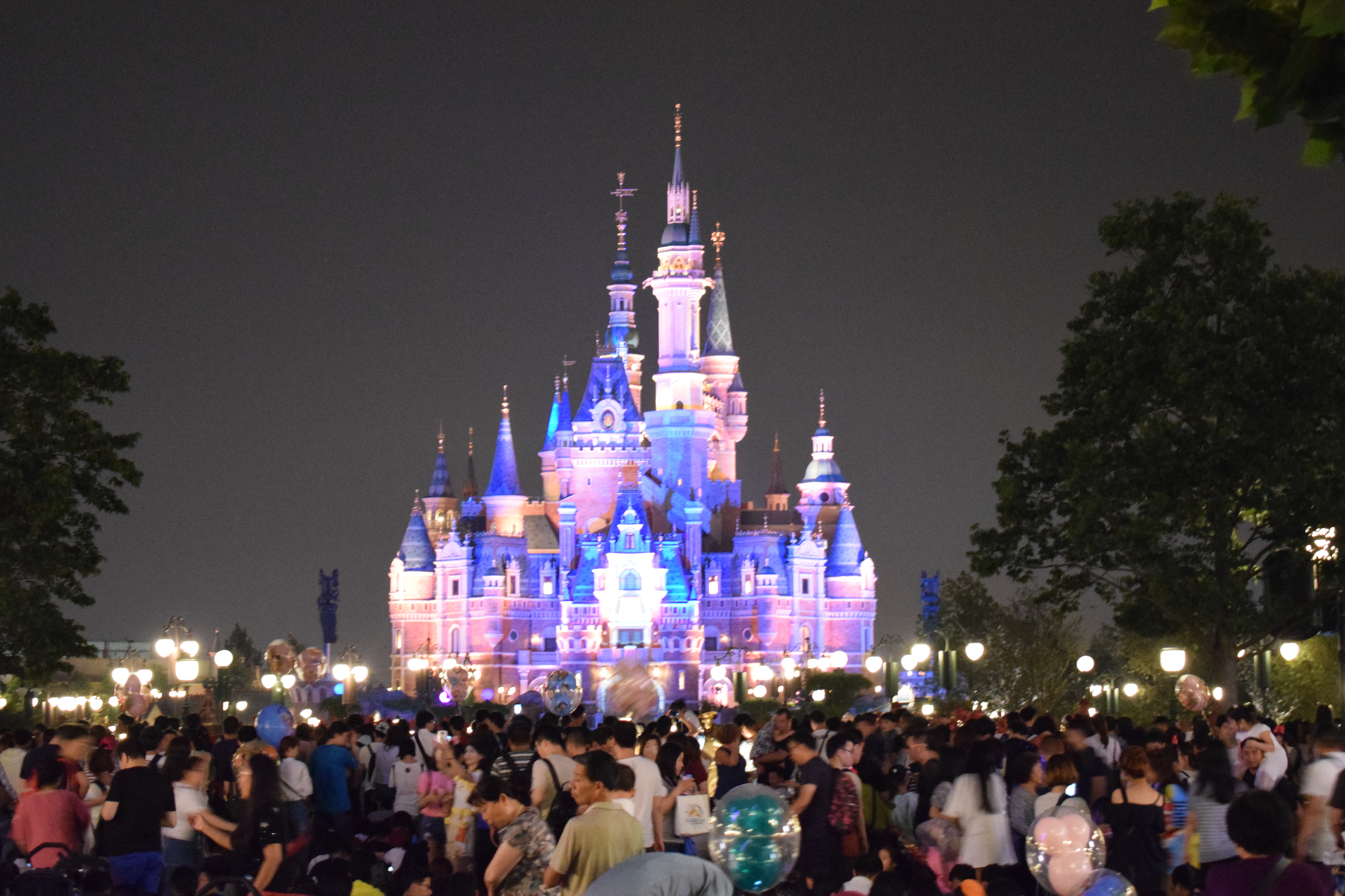 shanghai-disneyland