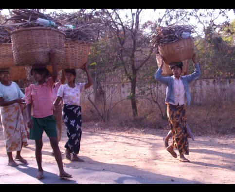 Burma Bagan People 17