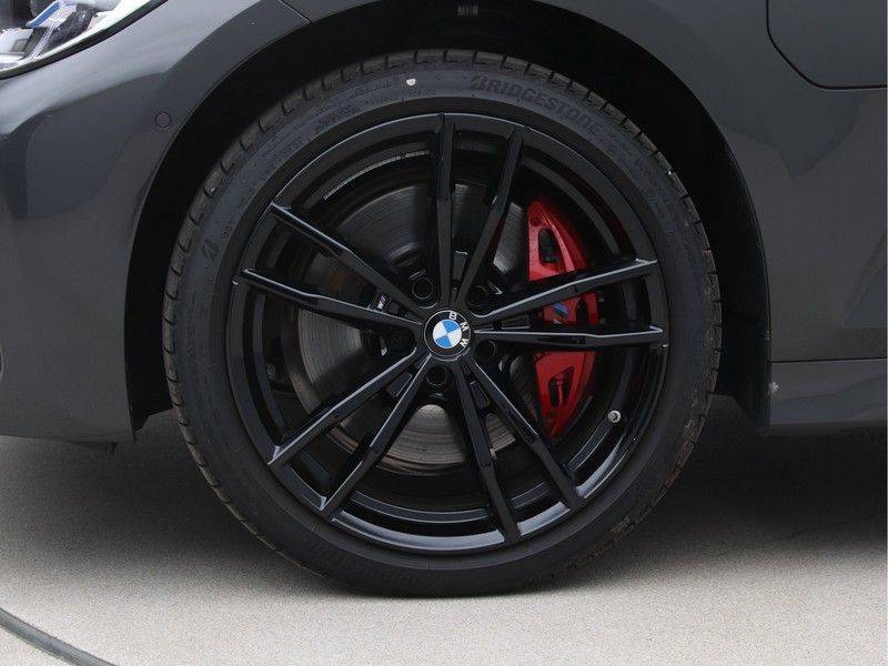 BMW 3 Serie 330Xe Touring High Exe M-Sport Hybrid afbeelding 23