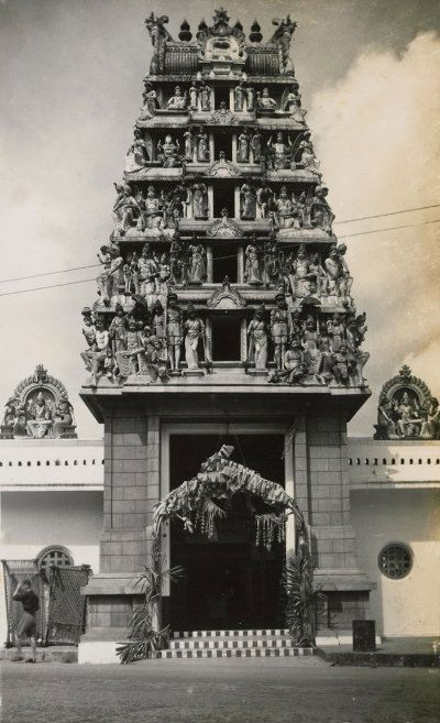 Sri Mariamman Temple, 1950s
