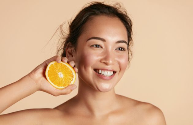 7 Manfaat Vitamin C pada Wajah dan Rekomendasi Sensatia Botanicals Facial C-Serum