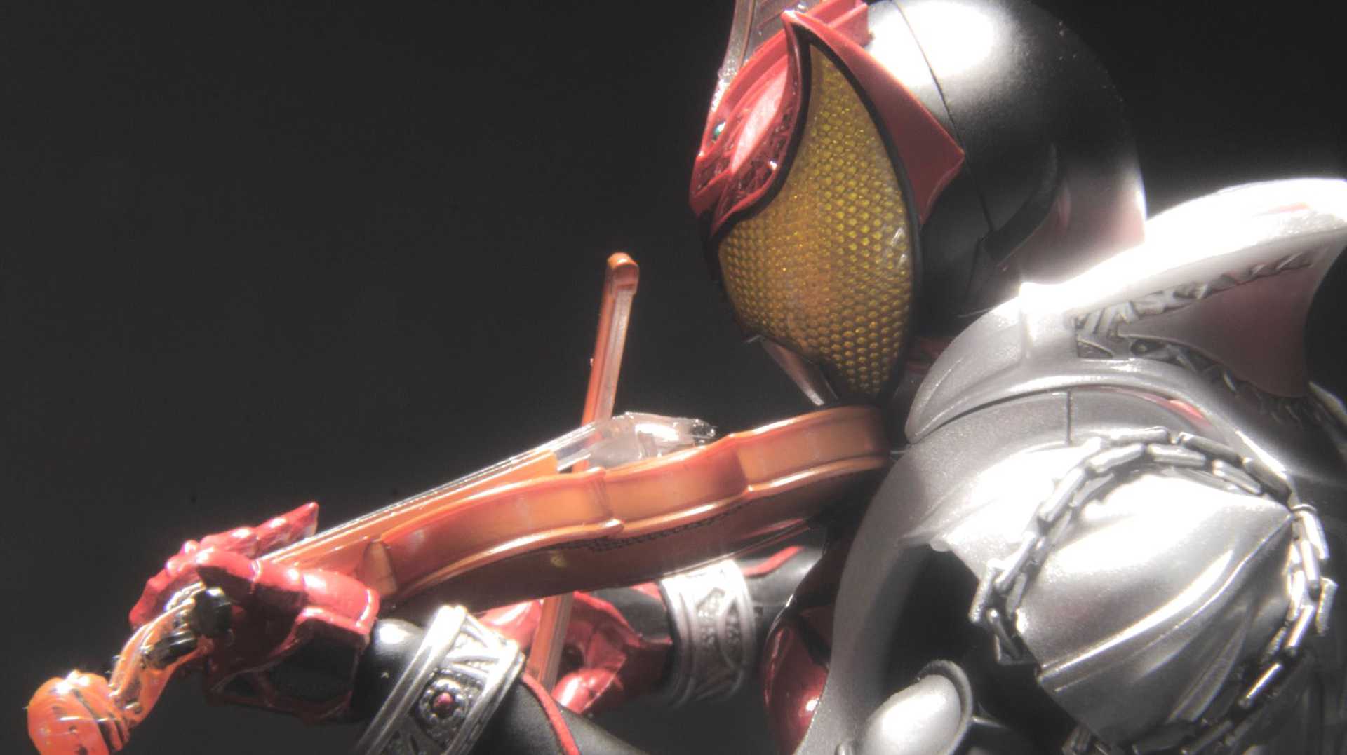 SH Figuarts Kamen Rider Kiva