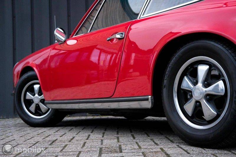 Porsche 911 T 1969 | Dogleg | Bahia-rot | Fuchs afbeelding 12