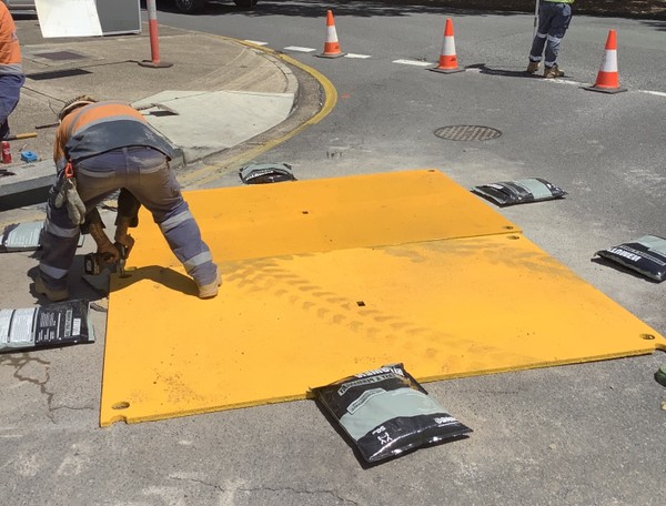 What Can Road Plates Be Used For? - Safesite Facilities