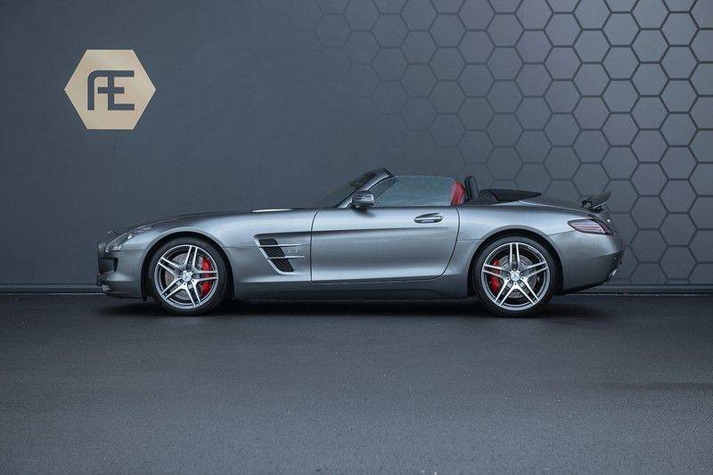 Mercedes-Benz SLS Roadster 6.3 AMG Carbon Pack + MIDDLE GRAY HIMALAYAS + Full Carbon Motor afdekking afbeelding 2