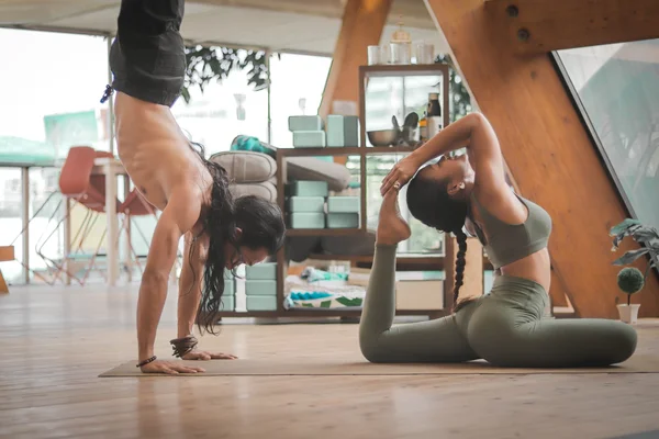 yoga handstand