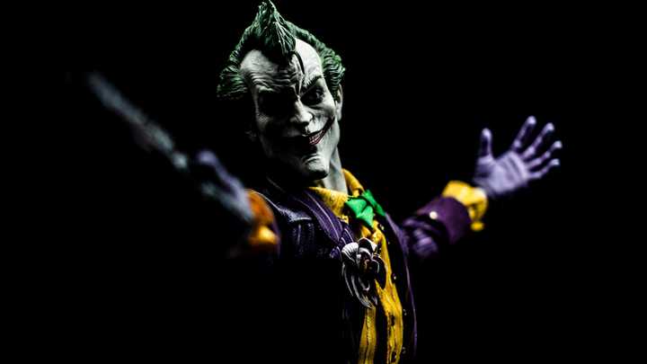 joker hot toys arkham asylum