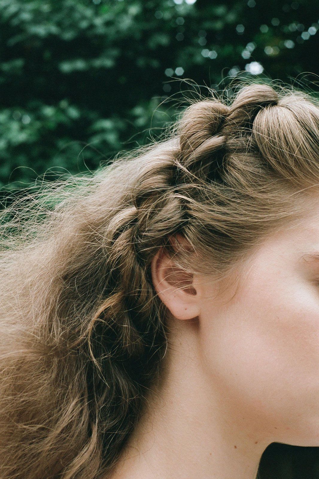 How To Love Your Frizzy Curls | CurlyHair.com