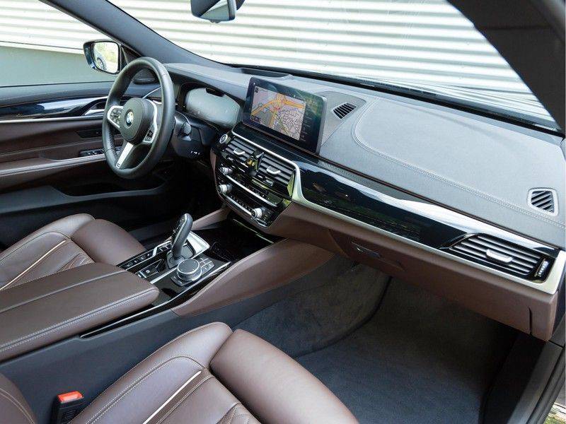 BMW 6 Serie Gran Turismo 630i High Executive - Luchtvering - Facelift - Driving Ass Prof afbeelding 15