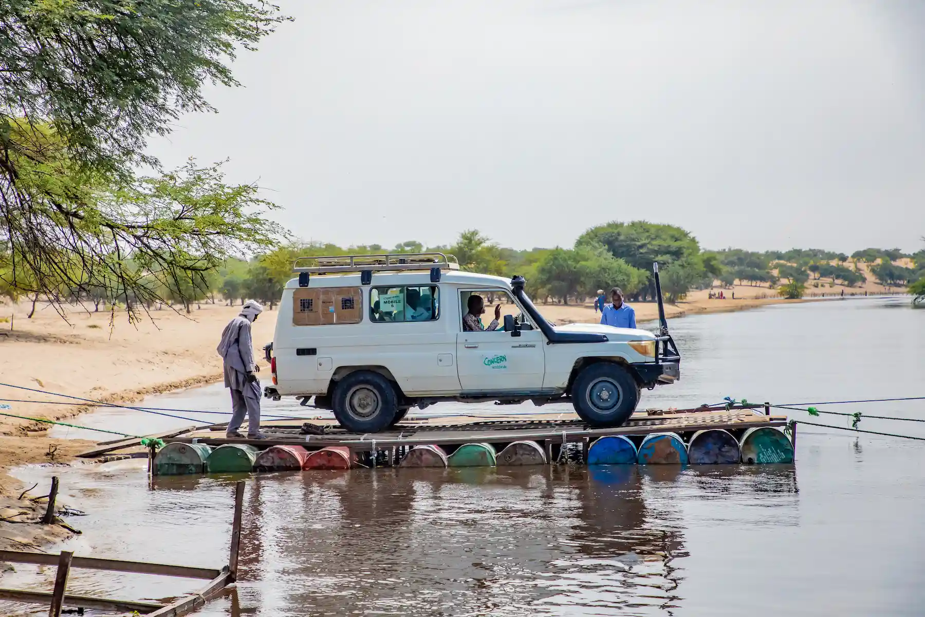 A Concern Worldwide vehicle on a raft in Chad