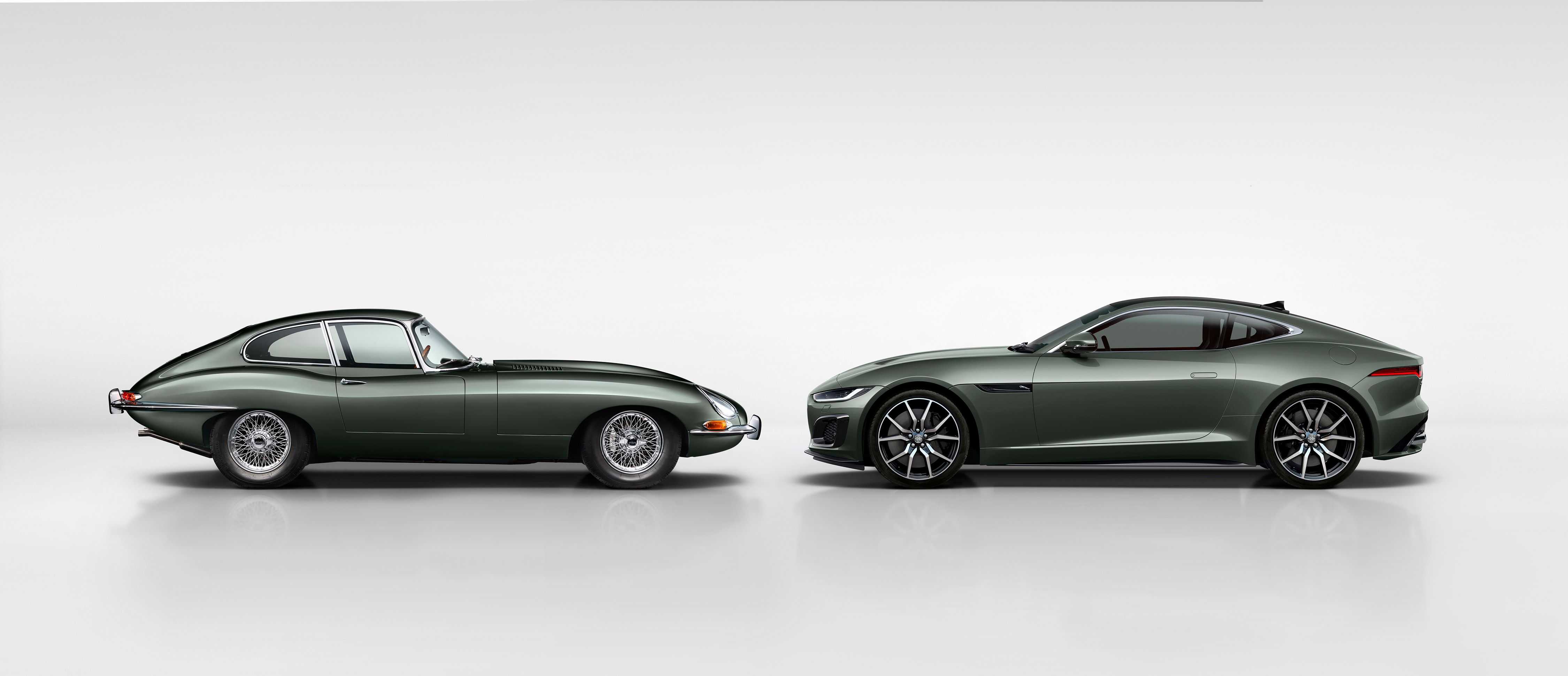 Jag_F-TYPE_Heritage60Edition_21MY_091220_01.jpg