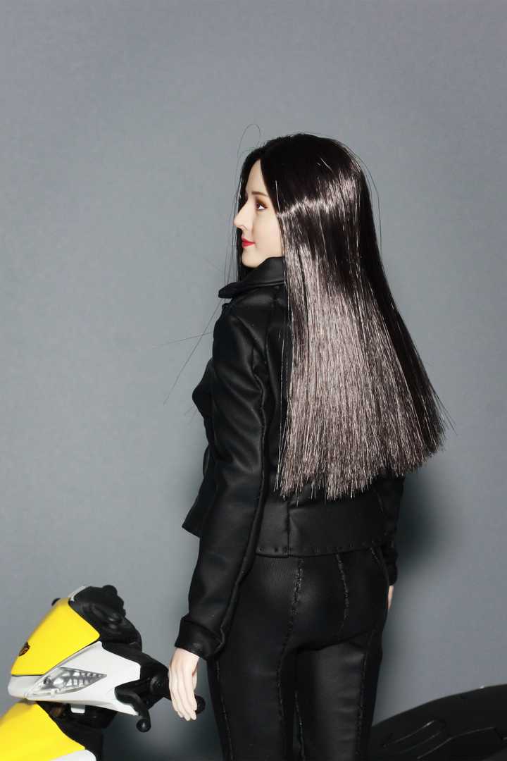 Dilraba Dilmurat Fashion Show