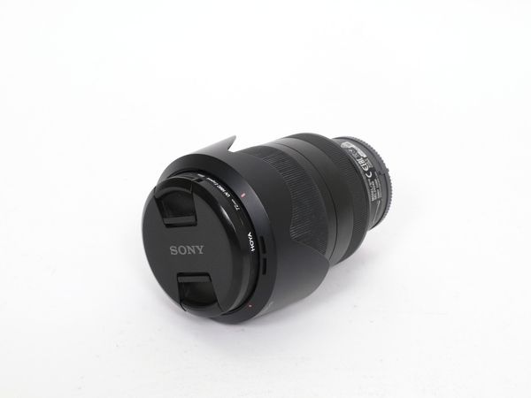 SONY Zoom-Objektiv 24-240mm 