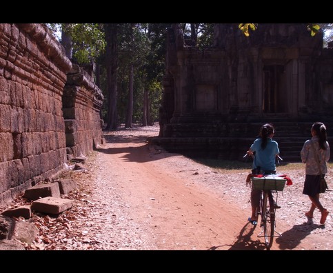 Cambodia Preah Pithu 13
