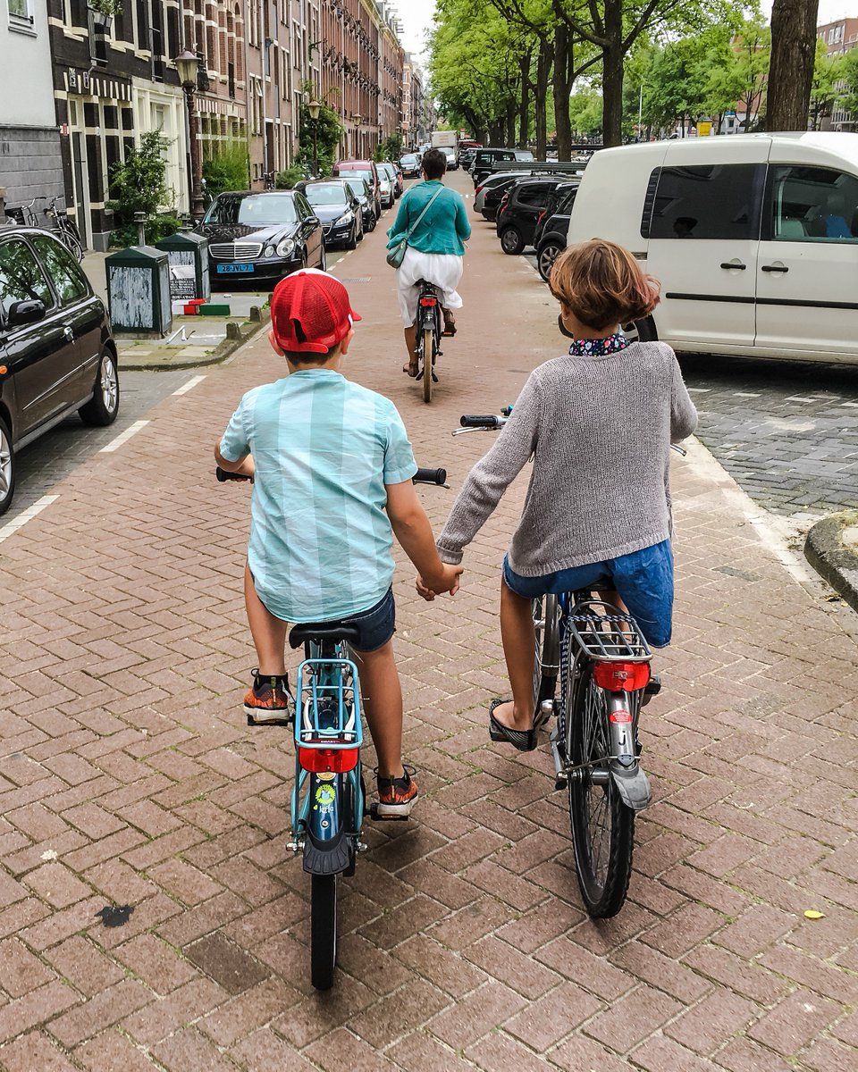 oh my god twitter doesn’t include alt text from images in their API