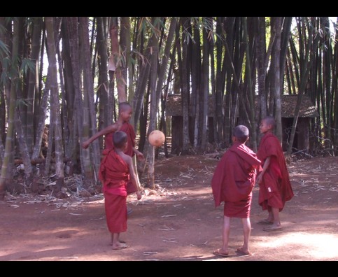 Burma Monastic Life 23