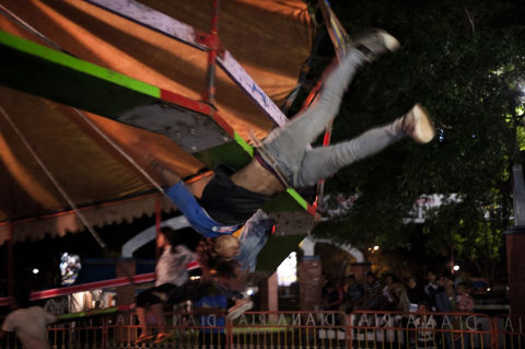 Fumes - Art, Photography, Ideas - 110110 ALEJANDRO PLESCH YOGYA 07