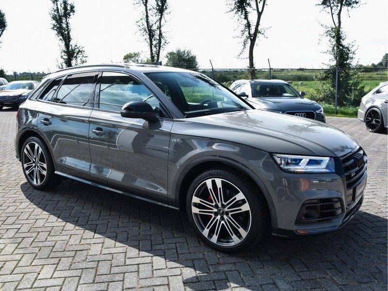 Audi SQ5 3.0TFSI 354pk Quattro Black Optic Lucht HUD Standk B&O Pano Ruitleder Tr.Haak ACC VOL! afbeelding 5