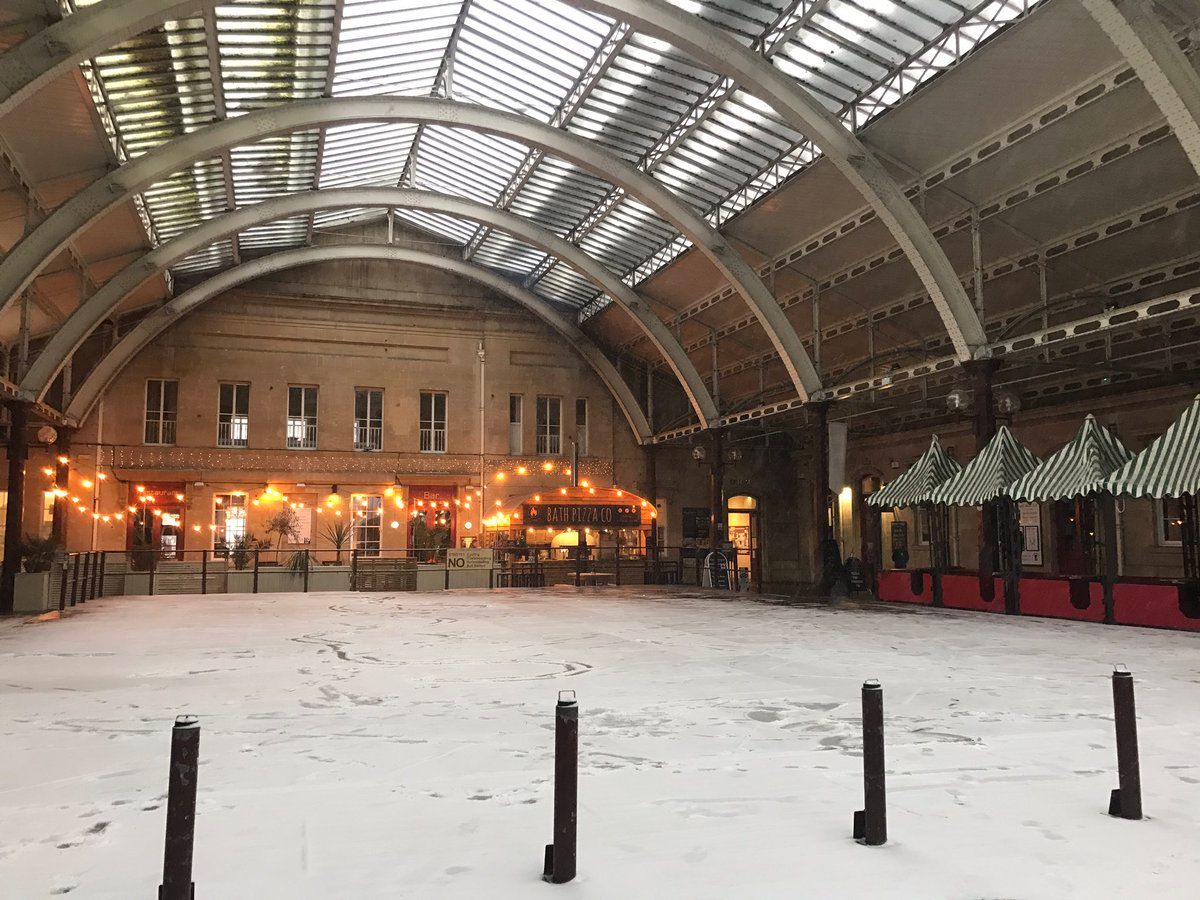 oh my god twitter doesn’t include alt text from images in their API