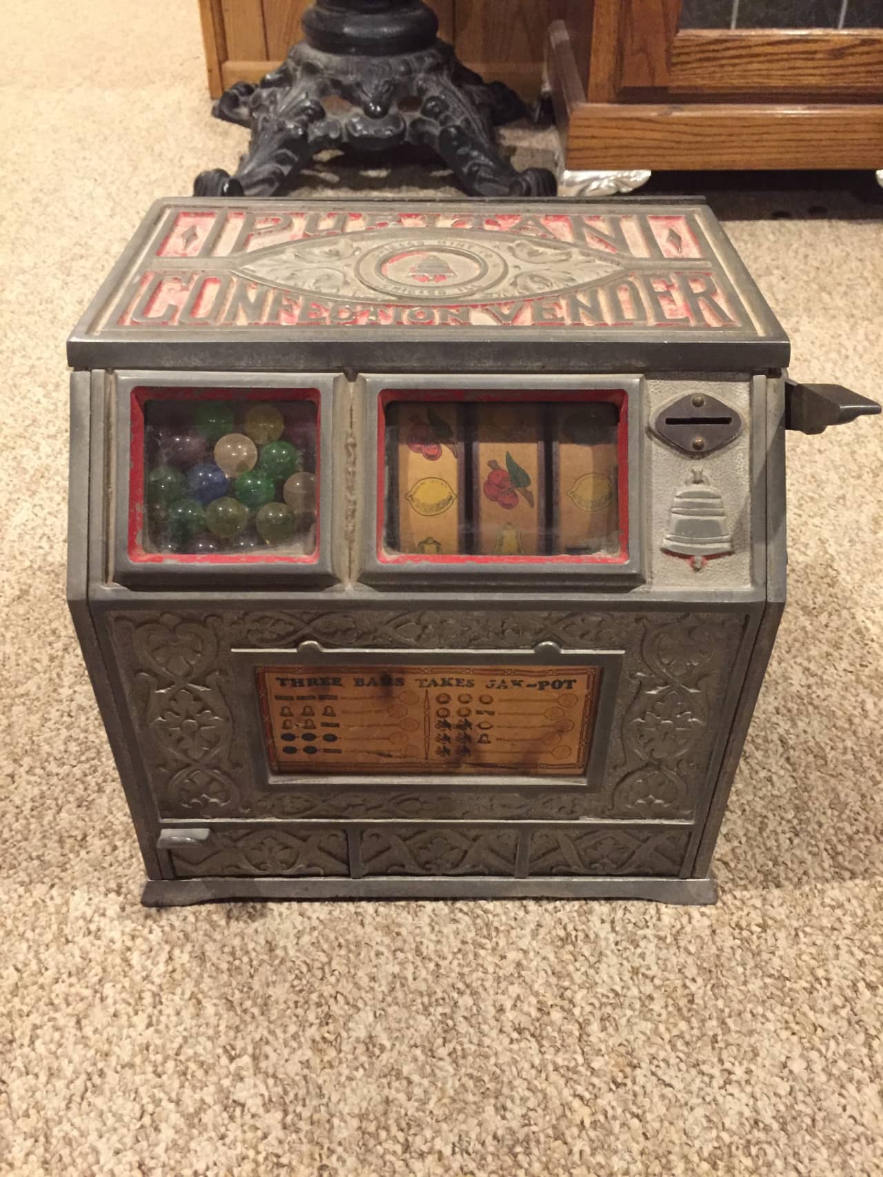 Antique slot machine