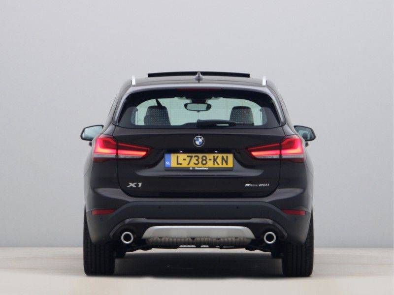 BMW X1 sDrive20i High Executive xLine afbeelding 10