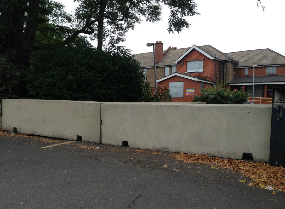 Concrete block barrier
