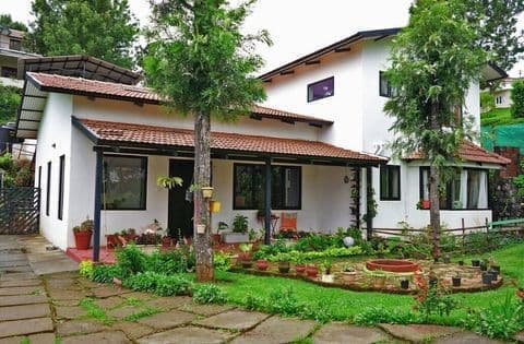
          Malhar Cottage - 4 bedroom house in Coonoor | Nilgiris - House for sale in Sua Serenitea,Coonoor
          