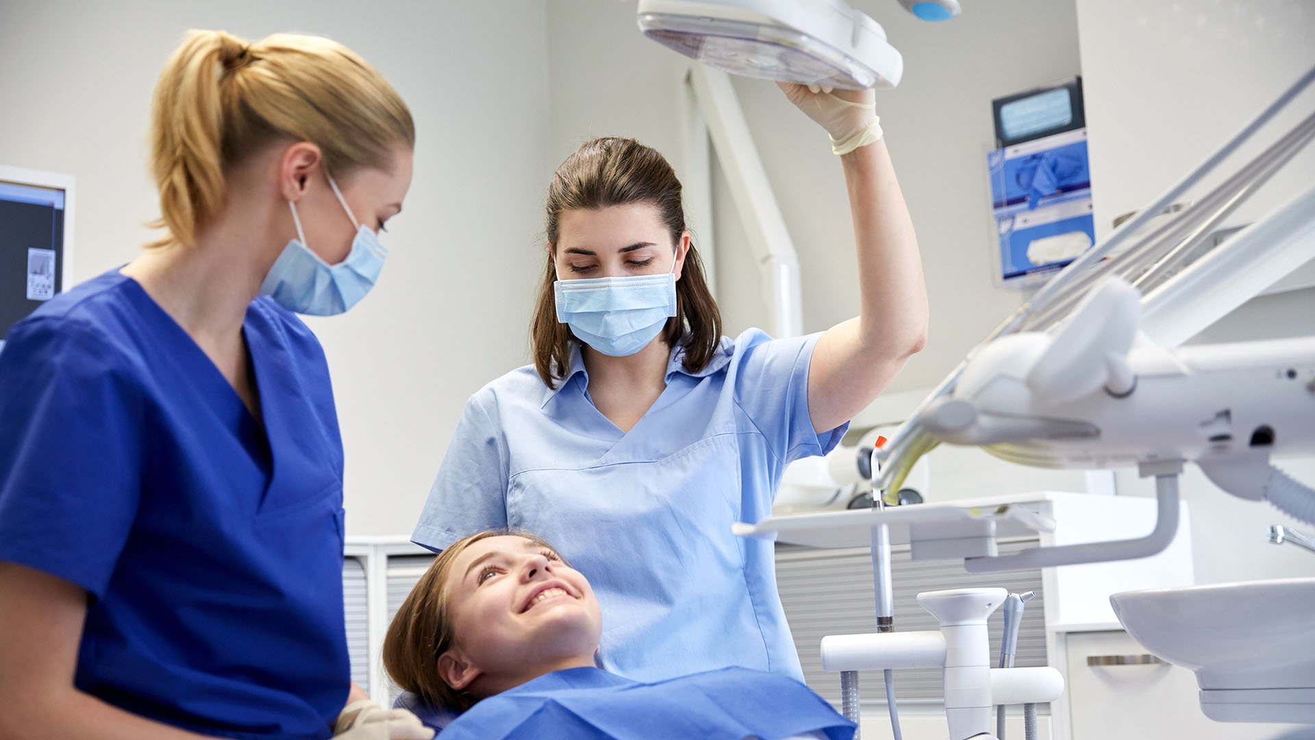 Dental Assistant Education and Training | Expanded Functions | UMA