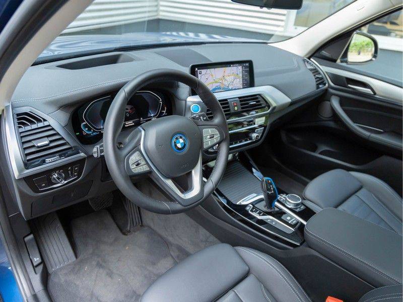 BMW iX3 High Executive - Direct Beschikbaar! afbeelding 14