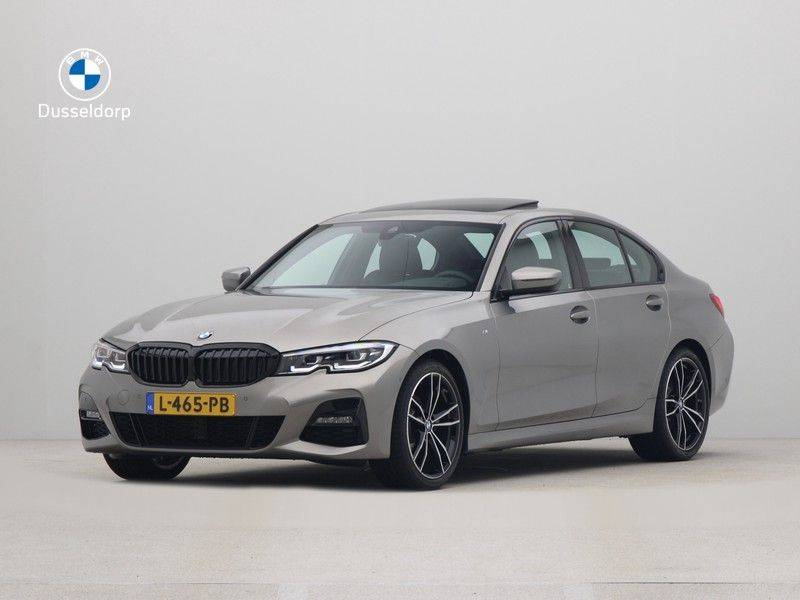 BMW 3 Serie Sedan 320i High Executive M-Sport Automaat afbeelding 1