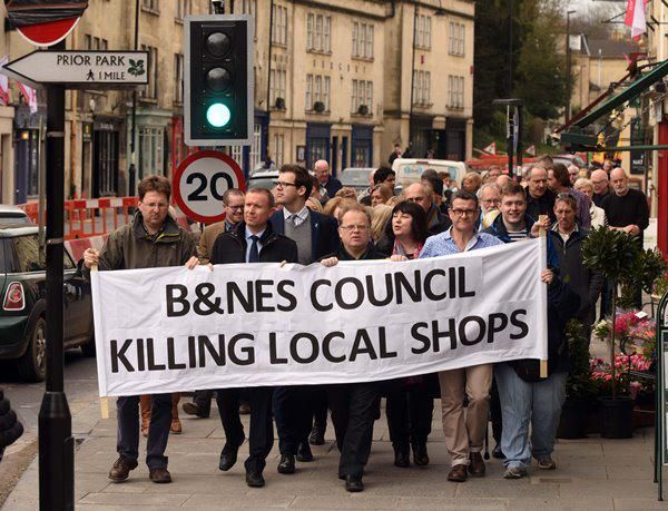 oh my god twitter doesn’t include alt text from images in their API