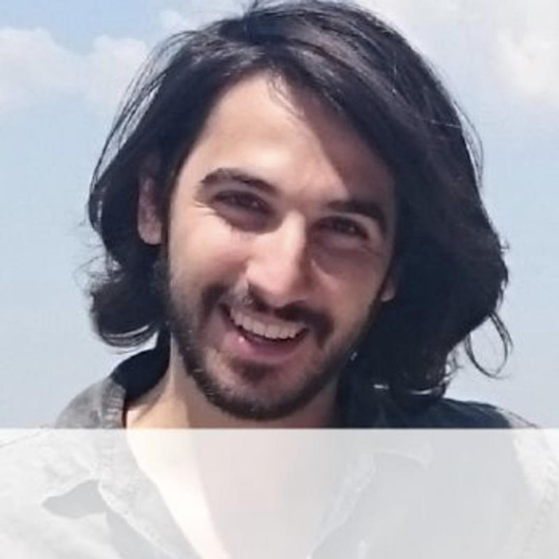 Responsible AI with Shlomi Hod, the wierd web and fax on the beach