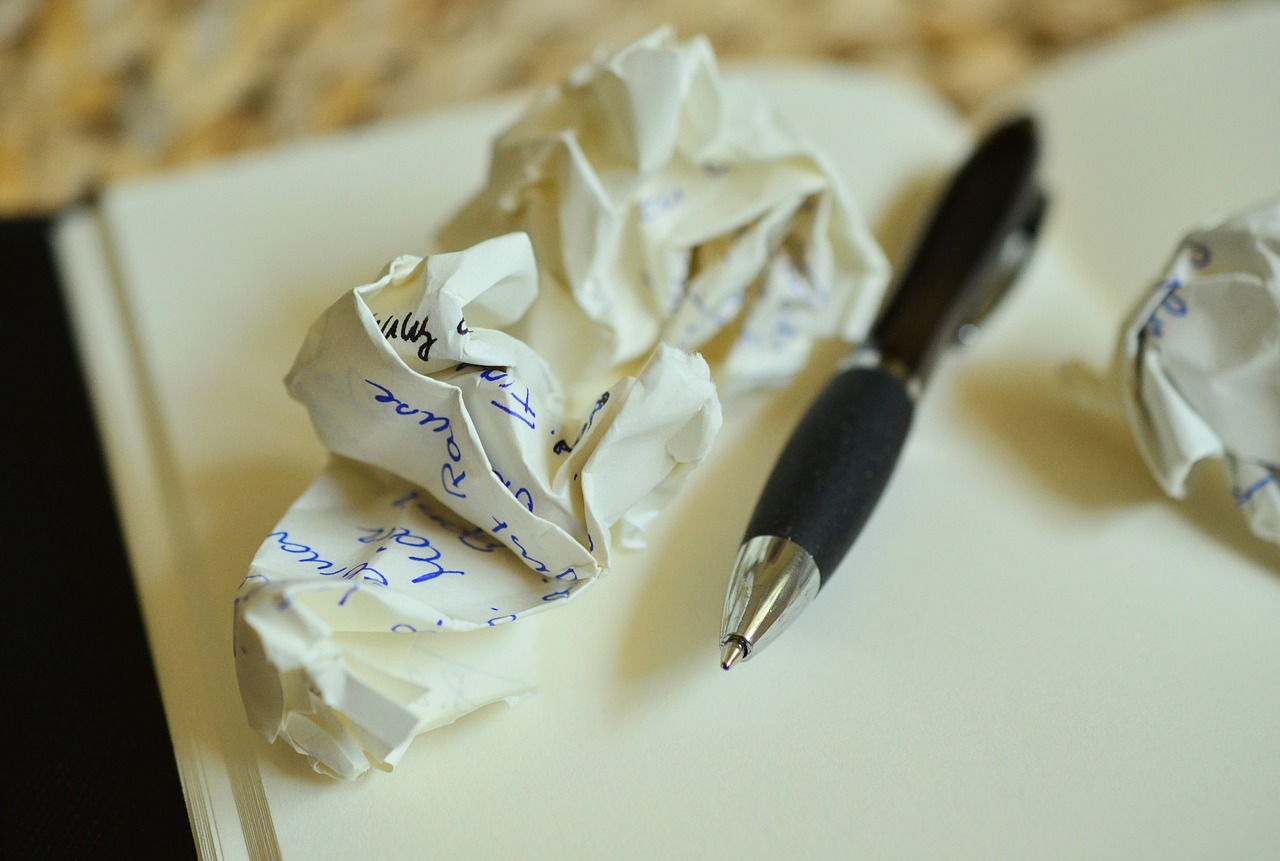 Pen and crumpled notes: less is more