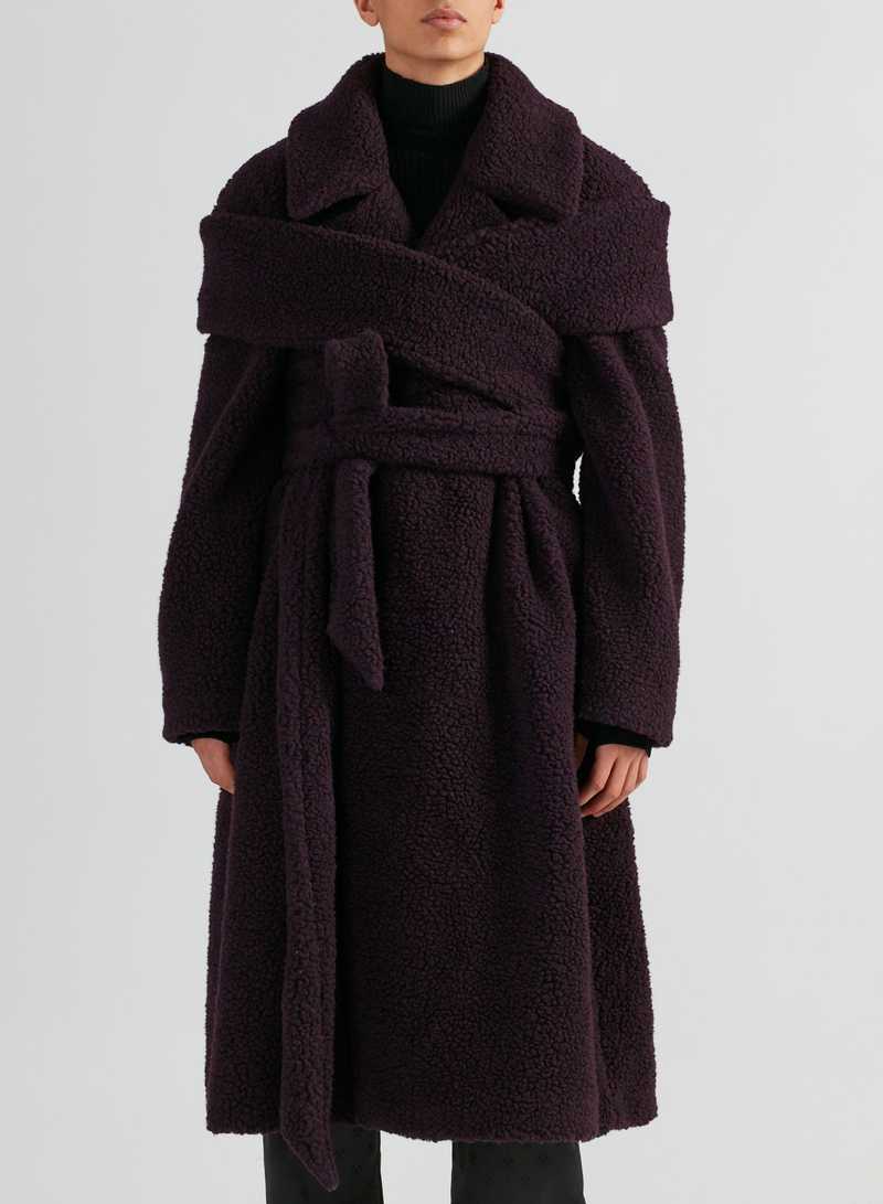 Bedir Coat Wool Dark Berry, front view. GmbH AW22 collection.
