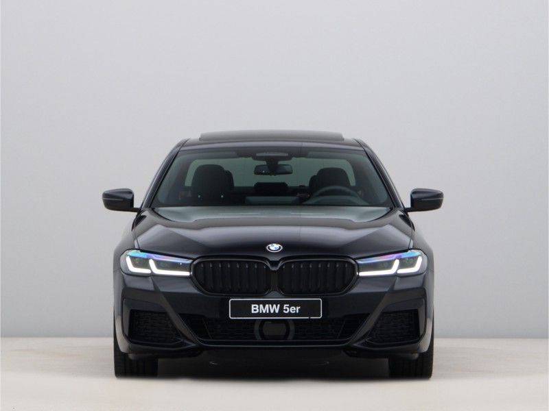 BMW 5 Serie 520e Sedan High Exe M-Sport Hybrid afbeelding 6