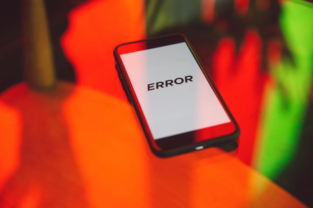 Mobile phone displaying an error