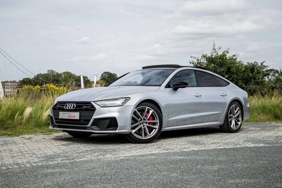 Audi A7 Sportback 55 TFSI e 367 pk quattro Competition | Garantie tot 07-2025 | Adaptief demping systeem | Pano.dak | Head-up Display | Nachtzicht-assistent | Trekhaak | B&O Sound |