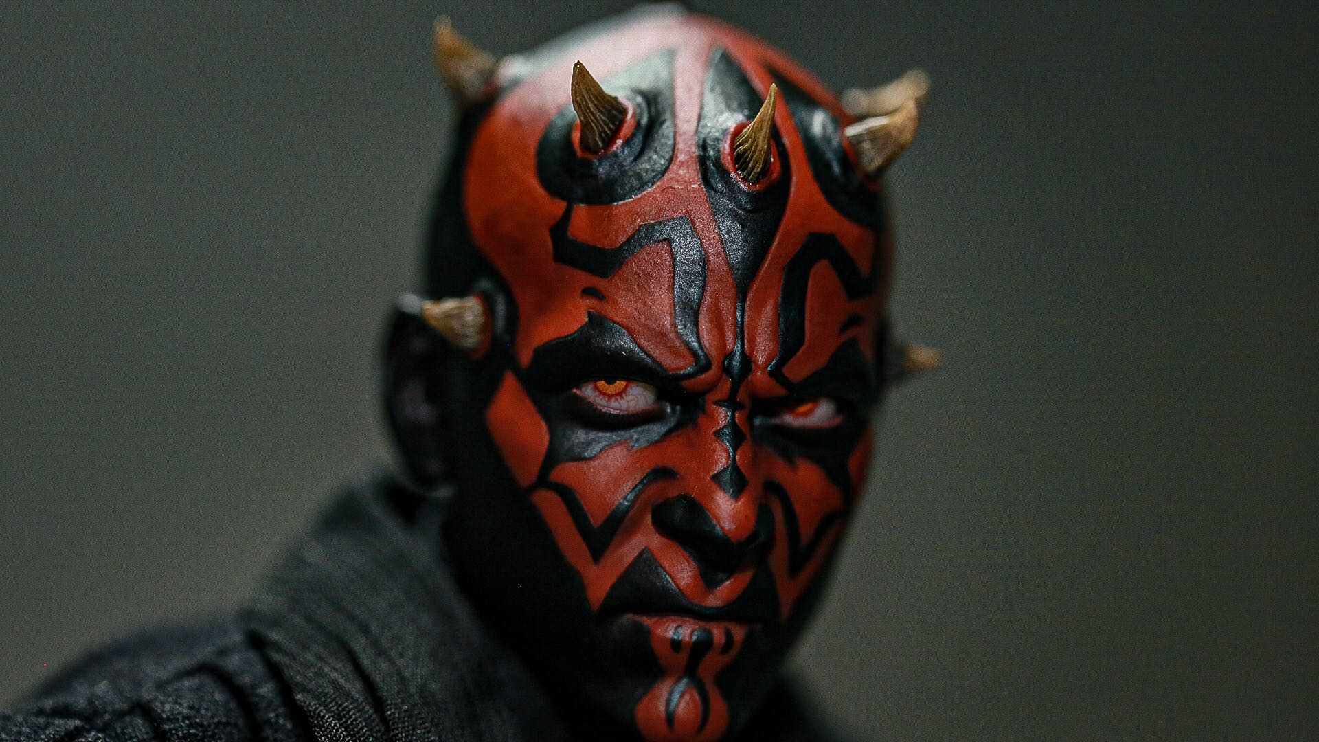 Hot Toys DX17 Darth Maul 1/6 Figure | Figround