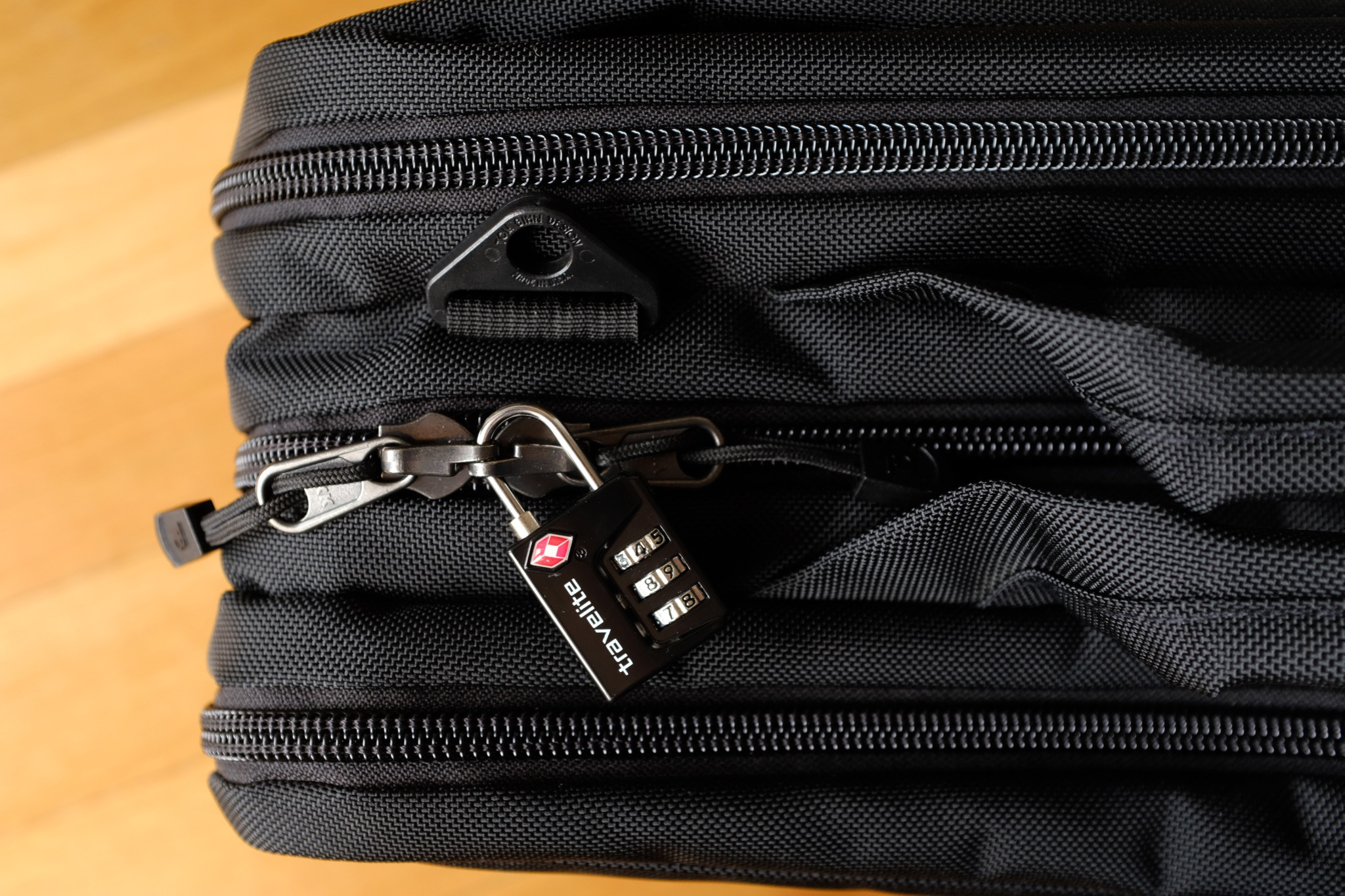 Zippers can be locked
