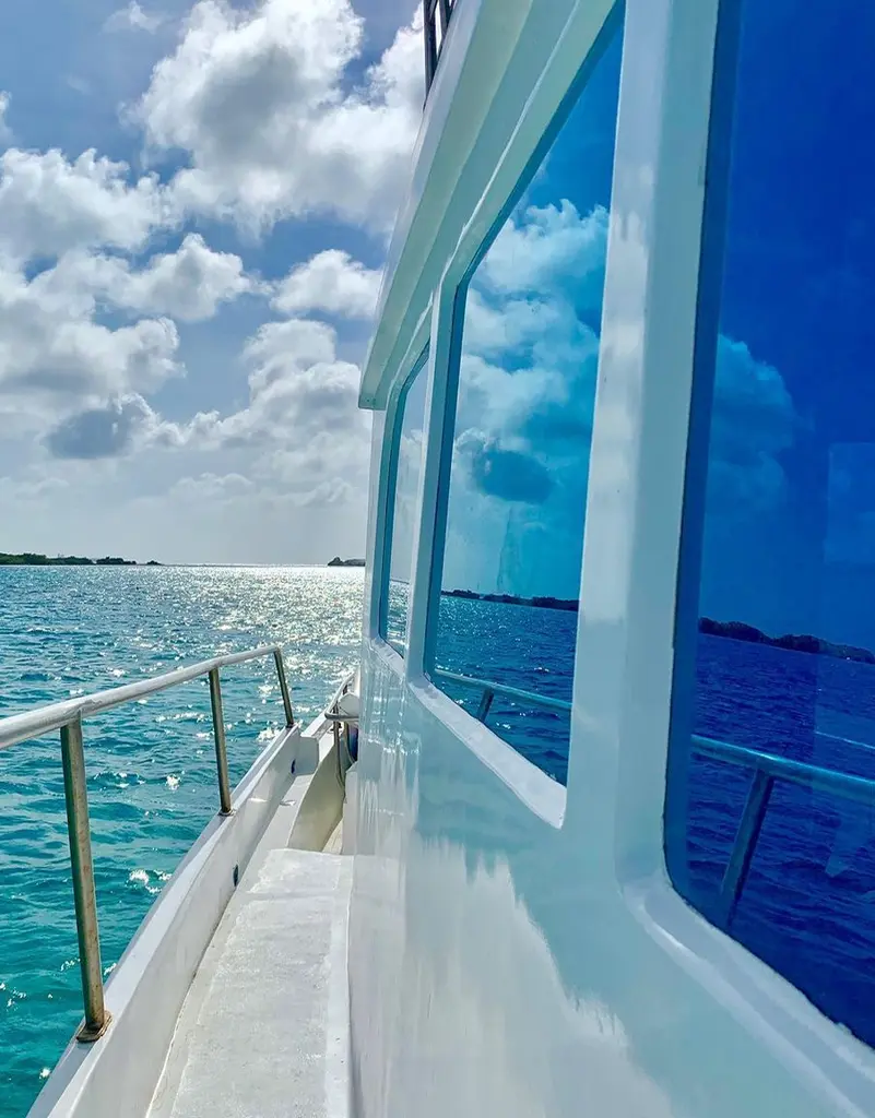 Included-aboard-Exclusive-Boat-Aruba-VIP