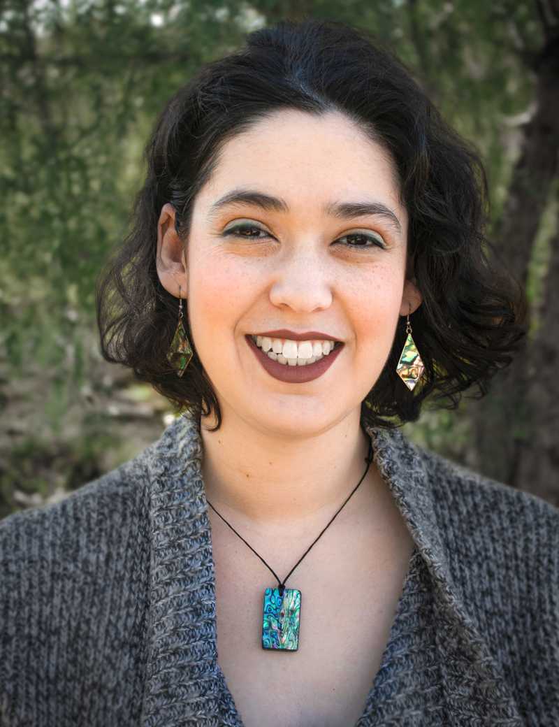 portrait of Arielle Singer