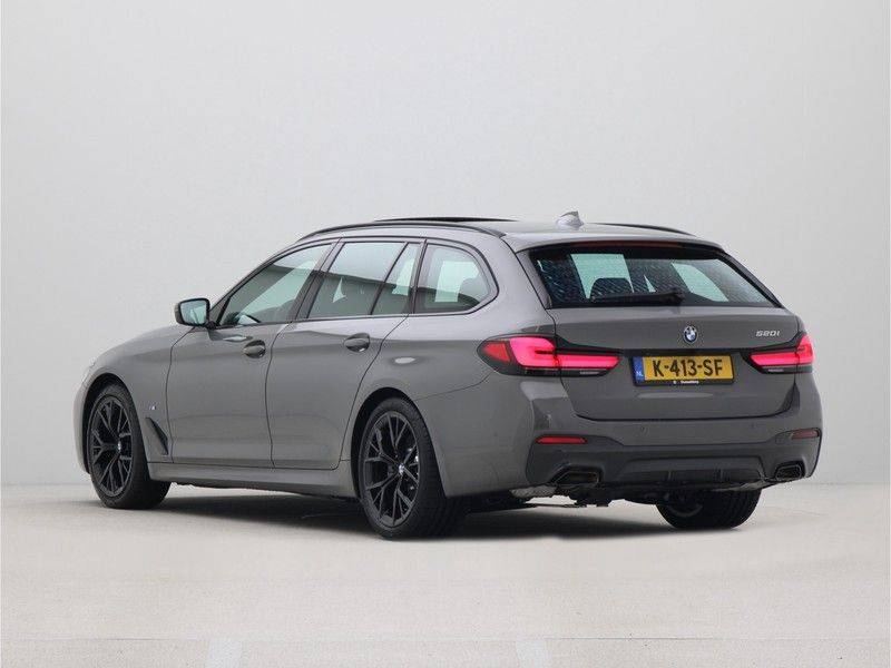 BMW 5 Serie Touring 520i High Executive M-Sport Automaat afbeelding 11