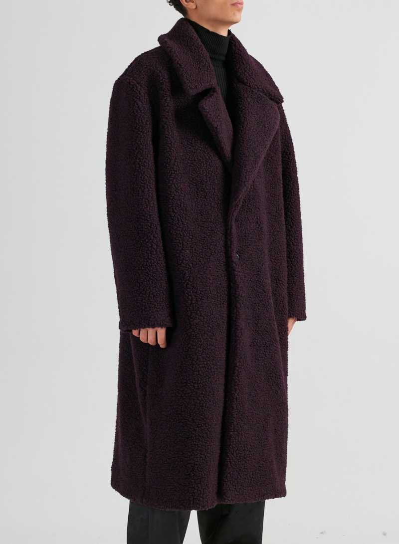 Bedir Coat Wool Dark Berry, side view. GmbH AW22 collection.