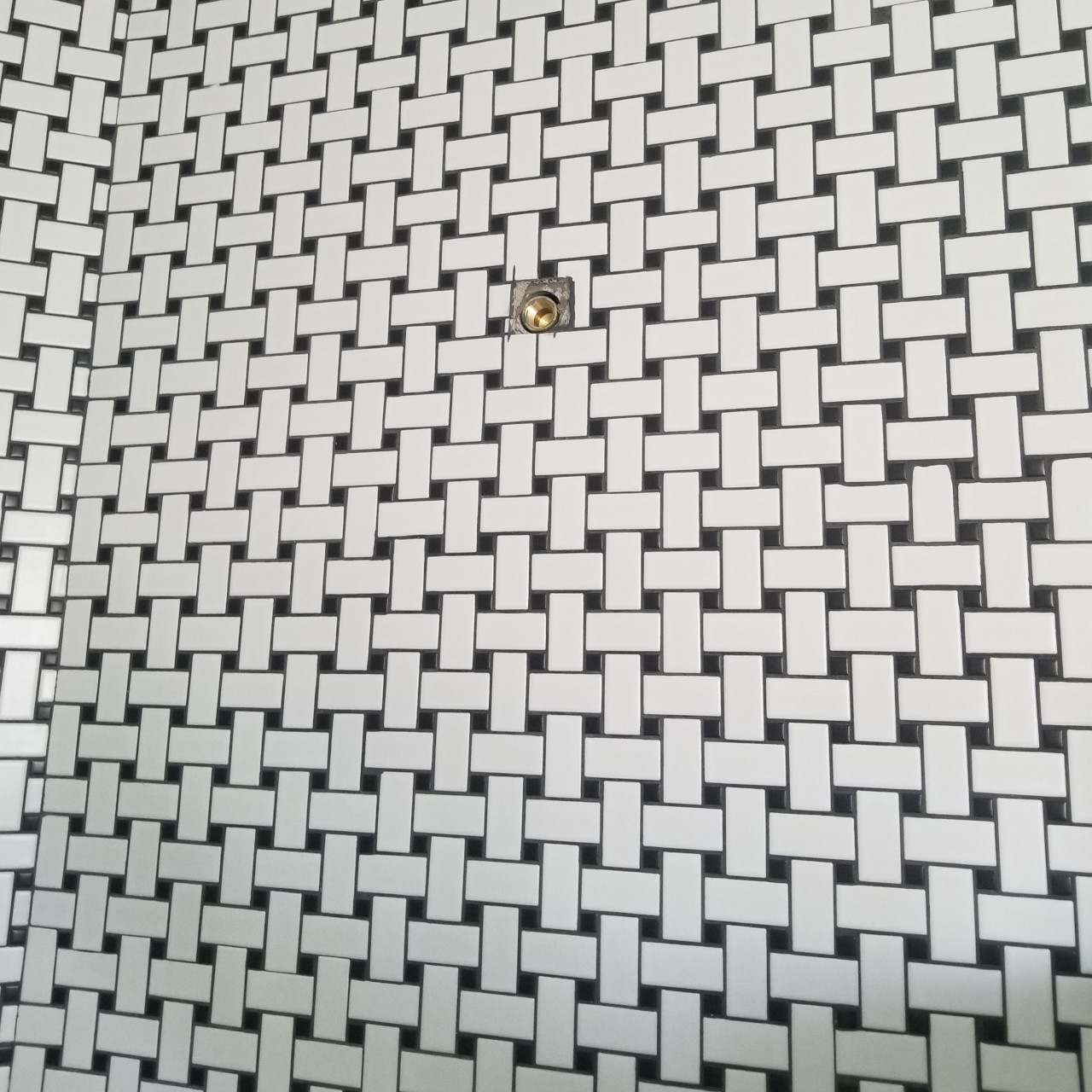 tiling-custom-bathtub-shower-tiles--after-03