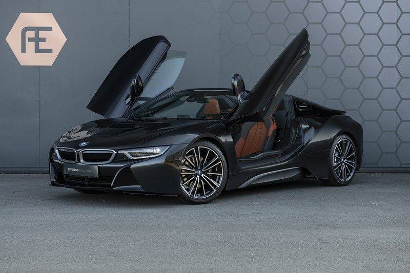 BMW i8 Roadster Dry Carbon, Carbon interieur afwerking, Accaro fijn nappa leder, Progressive package , Laser LED Koplampen afbeelding 1