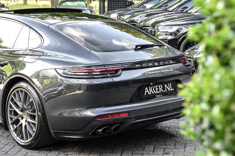 Porsche Panamera TURBO S E-HYBRID PCCB+PANO.DAK+4WSTURING NP.220K afbeelding 17