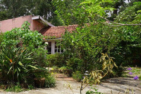 Kenilworth Bungalow - Old English Villa for Sale in Coonoor - House for sale in Sims Park, Coonoor