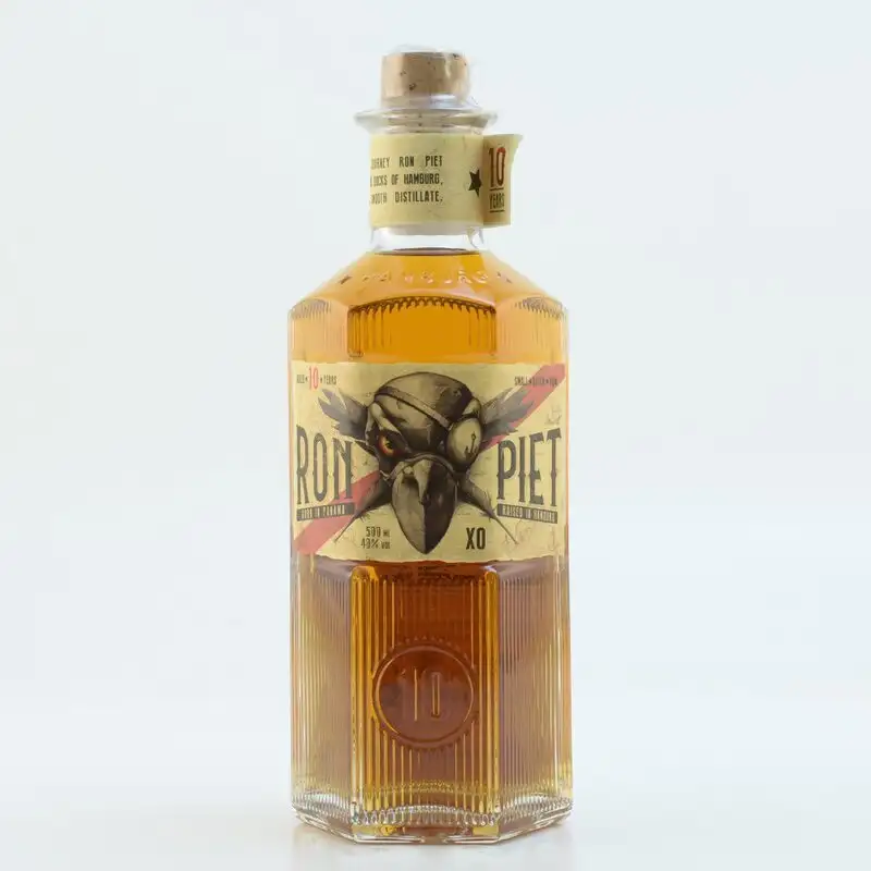 Image of the front of the bottle of the rum Ron Piet 10 Years Small Batch XO Premium Rum