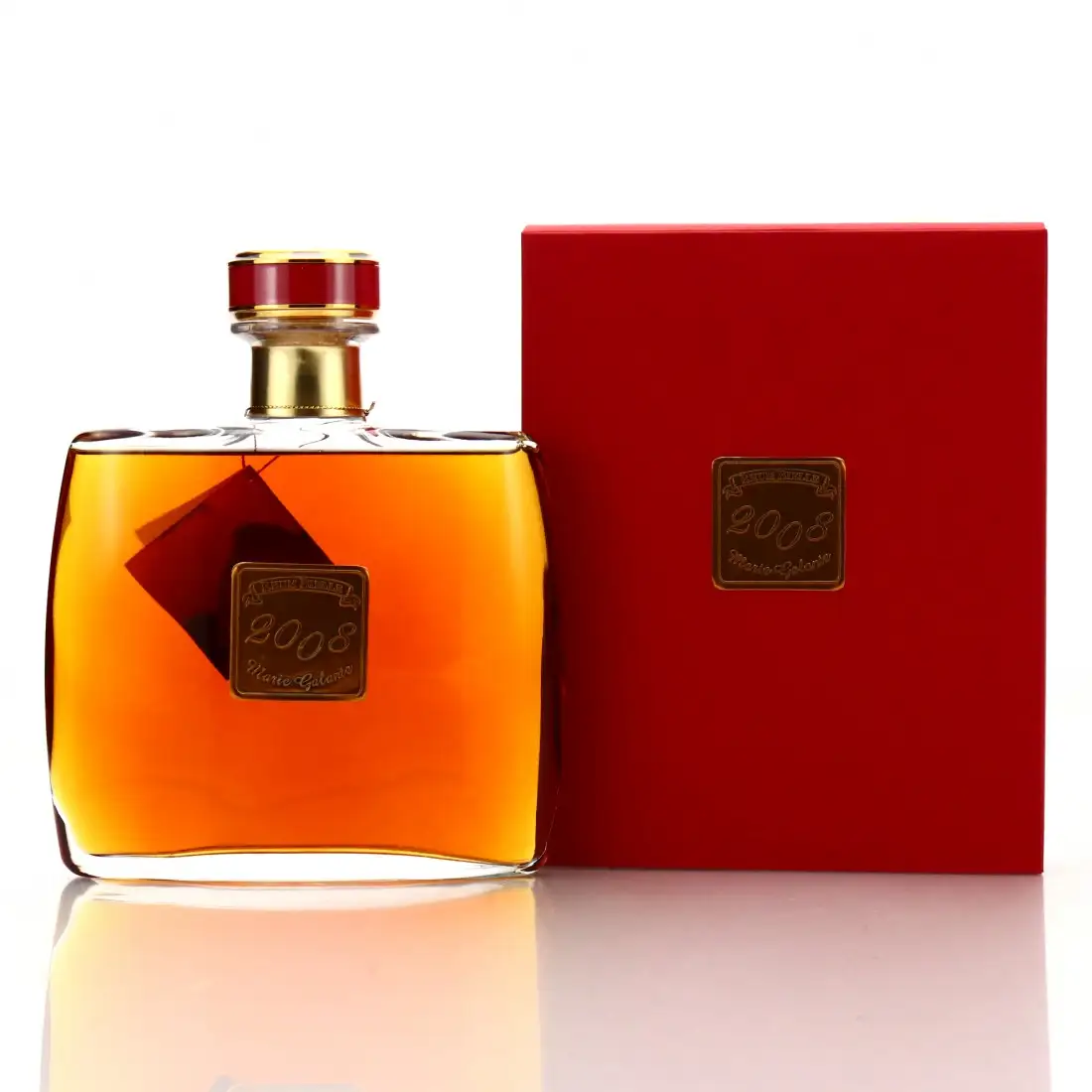 Image of the front of the bottle of the rum Brut de fût