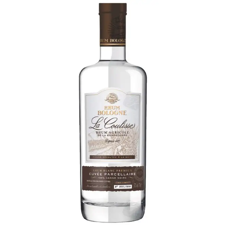 Image of the front of the bottle of the rum La Coulisse